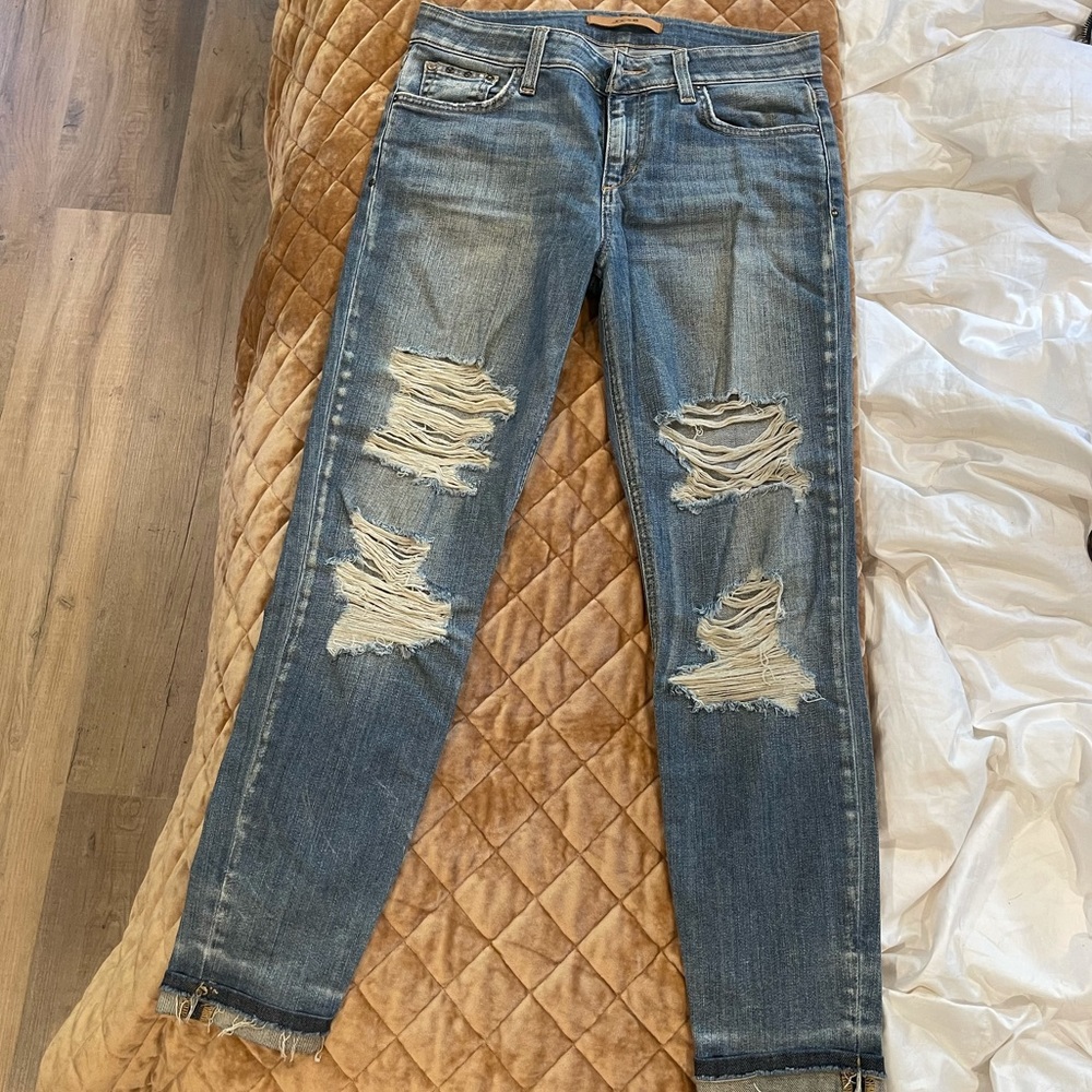 Collectors edition joes jeans. Size 27 perfect condition. The markie crop